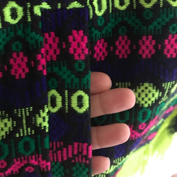 🔴- One of a Kind - Vintage Poncho ⚡️ - Picture 2 of 3